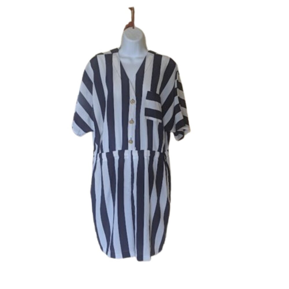 ---  Button Down Romper Size 11/12 Large